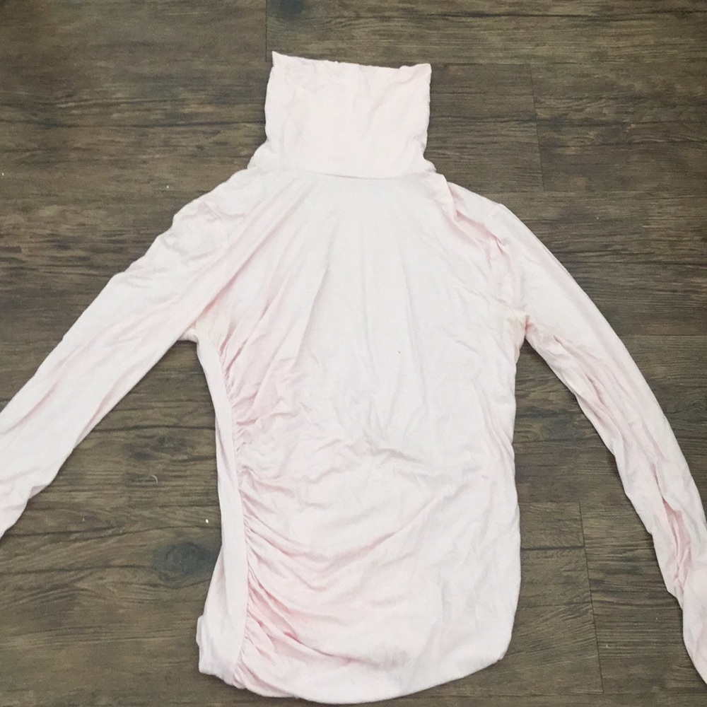 Red and pink turtle necks